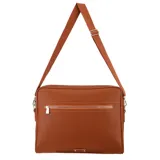 Morral marrón de cuero sintético con correa ajustable, cierre metálico frontal, interior forrado y tamaño apto para notebooks.