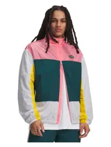 Campera deportiva Under Armour con cierre frontal completo, confeccionada en tejido ligero y resistente al agua con tecnología UA Storm. Presenta un diseño de bloques de color en rosa, verde, blanco y amarillo, con bolsillos laterales con cierre, cuello alto y puños elásticos.