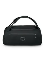 Bolso tipo duffel de la marca Osprey, color negro, con gran apertura frontal en forma de U, bolsillos laterales con cierre y asas versátiles para llevar al hombro o como mochila.