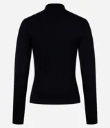 Campera deportiva de corte ajustado, confeccionada en tejido seamless de poliamida y elastano. Presenta cuello alto, cierre frontal con cremallera y textura acanalada.