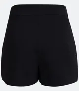 Short de vestir color rosa claro, de corte recto y tiro alto.