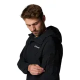 Campera cortavientos Columbia modelo Challenger II Omni-Shield, color negro, con capucha ajustable, cierre frontal y bolsillos con cremallera. Incluye el logo de la marca bordado en el pecho.