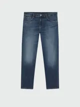 Pantalón de jean Boss modelo C Re.maine, de corte recto y tiro medio con efecto deslavado en tono azul.