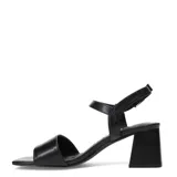Sandalias de tacón ancho Miss Carol Tova, color negro, con tira delantera ancha, puntera cuadrada y tira ajustable al tobillo con hebilla metálica.