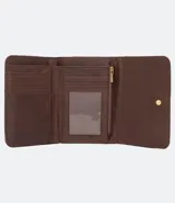 Monedero femenino con estampa de triángulos, marca Satinato, confeccionado en material sintético 100% poliuretano con forro 100% poliéster.