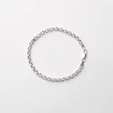 Pulsera de cadena tipo rolo diamantada, elaborada en plata 925 con cierre de mosquetón.