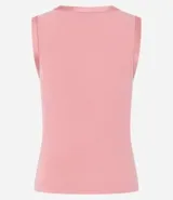 Top sin mangas color rosa claro, de corte ajustado, con cuello redondo y ribete de satén en el cuello y las sisas.