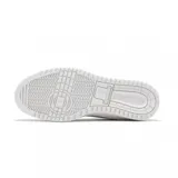 Championes Converse Weapon color blanco con detalles en beige.