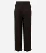 Pantalón texturizado marrón de corte ancho con cintura elástica y bolsillos laterales.