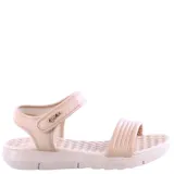 Sandalias de plataforma baja Dijean, color beige, con tiras acolchadas y cierre de velcro en el tobillo. Presenta una plantilla texturizada con diseño de rombos y detalle de logo metálico en la tira lateral.