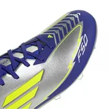 Championes de fútbol Adidas F50 League FG/MG Messi, plateados con detalles en azul y amarillo.
