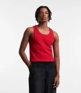 Musculosa masculina de cuello redondo, confeccionada en tejido acanalado de algodón con mezcla de poliéster y elastano. Diseño básico sin estampa, ideal para uso diario.