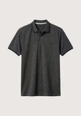Chomba gris melange de manga corta con cuello polo, cierre frontal de dos botones y detalles de líneas oscuras en el cuello y los puños.
