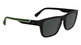Lentes de sol Lacoste modelo 6058, con armazón de acetato negro mate y cristales oscuros. Presenta el logo de la marca grabado en la esquina superior del cristal izquierdo.