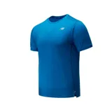 Remera deportiva azul de manga corta, con logo de New Balance estampado en el pecho y tecnología NB ICEx de secado rápido.