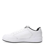 Championes urbanos Under Armour, modelo Sportstyle Official, color blanco con diseño minimalista y logo de la marca en el lateral.
