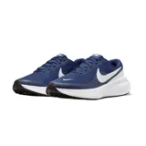 Championes de running Nike Revolution 8, color azul marino con logo lateral y suela en blanco.