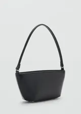 Bolso de hombro pequeño con diseño ovalado, confeccionado en material efecto piel con cierre de cremallera y forro interior.