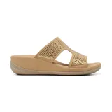 Sandalia de plataforma color beige con capellada calada con diseño geométrico.