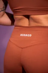 Calza biker color ladrillo de tiro alto.