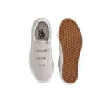 Championes Vans Old Skool V color gris claro, con tres tiras de velcro en lugar de cordones. Fabricados en gamuza y lona, con suela waffle de goma.