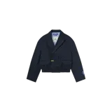 Blazer tipo bomber de Eme Studios en color azul marino con diseño de rayas diplomáticas blancas. Presenta doble botonadura cruzada, solapas de muesca, bolsillos frontales con solapa y cintura elástica.