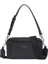 Bandolera negra con estampado del logo de Calvin Klein en el bolsillo delantero. Tiene correa de hombro ajustable y correa bandolera ancha desmontable.