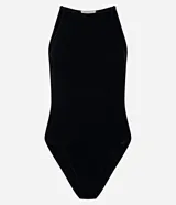 Body blanco sin mangas, confeccionado en tejido rib con textura acanalada y escote recto.