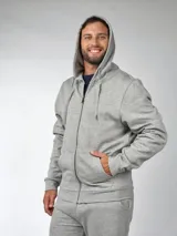 Campera gris de jogging con capucha y cierre frontal.