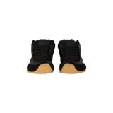 Championes Loewe modelo Ballet Runner 2.0 en color negro, confeccionados en una combinación de cuero y gamuza, con suela de goma en tono tostado y puntera redondeada revestida.