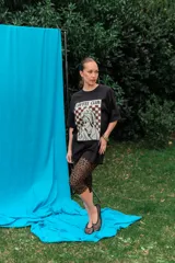 Capri de viscosa ajustado con estampado animal print tipo leopardo y pretina elástica.