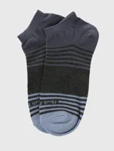 Medias cortas de corte bajo con diseño de rayas horizontales en tonos gris oscuro y azul. Presentan puntera y talón reforzados en color azul.