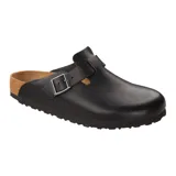 Zueco Birkenstock modelo Boston, color negro, confeccionado en cuero con hebilla metálica ajustable y suela de corcho y goma.