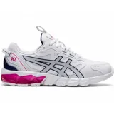 Championes Asics Gel-Quantum 90 blancos con detalles en azul marino y fucsia.
