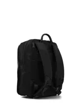 Mochila urbana Hush Puppies color negro, con diseño minimalista, cierre superior con doble cremallera y logo de la marca en relieve en el frente.