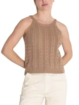 Musculosa de punto RKF modelo Samar de color tostado, con diseño tejido de ochos, escote redondo y tirantes anchos.