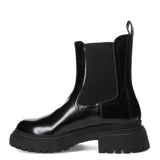 Botas Chelsea de cuero sintético color negro con elástico lateral y suela track.