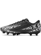 Championes de fútbol Under Armour Shadow Select 3 FG, con diseño estampado en blanco y negro. Presentan parte superior de piel sintética suave, plantilla de EVA para mayor comodidad y suela de TPU con tacos cónicos para tracción en superficies naturales firmes.