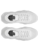 Championes de running Under Armour Halo Runner, color blanco total. Presentan una parte superior de malla transpirable con ajuste dinámico y una entresuela de espuma reactiva UA HOVR+ con diseño estructurado para mayor estabilidad y retorno de energía.