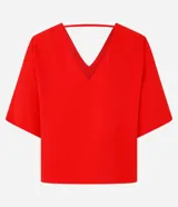 Blusa Cortelle para mujer, confeccionada en crepé de poliéster color rojo, de manga corta, diseño holgado y escote en V pronunciado en el frente.