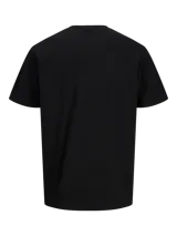 Remera negra de manga corta con cuello redondo y calce relajado, confeccionada en jersey de algodón orgánico. Presenta un pequeño estampado tipográfico en el centro del pecho con el texto 'JJ Studios'.