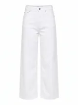 Jean de tiro alto y corte wide leg, color blanco, con diseño de perneras anchas y rectas.