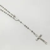Rosario de plata 925 con cuentas redondas, medalla de la virgen y cruz con cristo.
