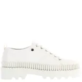 Championes de plataforma con capellada de cuero sintético negro, cordones en color crema y suela track de goma en tono crema.