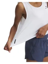 Shorts deportivos Under Armour Vanish 2in1 color azul marino, con diseño ligero y transpirable, cintura ancha y plana, y pantalones cortos de compresión integrados.