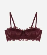Soutien strapless Lov confeccionado en encaje rústico con diseño floral, color bordó, con copas con aro y breteles ajustables y desmontables.
