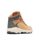 Bota de trekking Columbia para mujer, confeccionada en gamuza impermeable color tostado con detalles en gris oscuro. Presenta sistema de cordones con ganchos metálicos, cordones rojos, mediasuela acolchada y suela de caucho de alta tracción.
