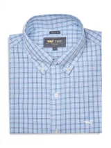 Camisa de manga larga RKF con estampado de cuadros en tonos azules y blancos. Presenta cuello abotonado, cierre frontal con botones y un bolsillo en el pecho con el logo de la marca bordado.