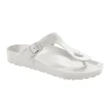 Sandalia tipo ojota Birkenstock modelo Gizeh, fabricada en material EVA ligero y flexible, color blanco. Presenta diseño de tira de dedo con hebilla ajustable lateral y plantilla anatómica.