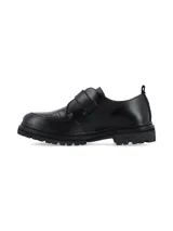 Zapatos negros de estilo masculino con textura efecto cocodrilo en la parte delantera, suela chunky dentada y tira con hebilla metálica lateral.